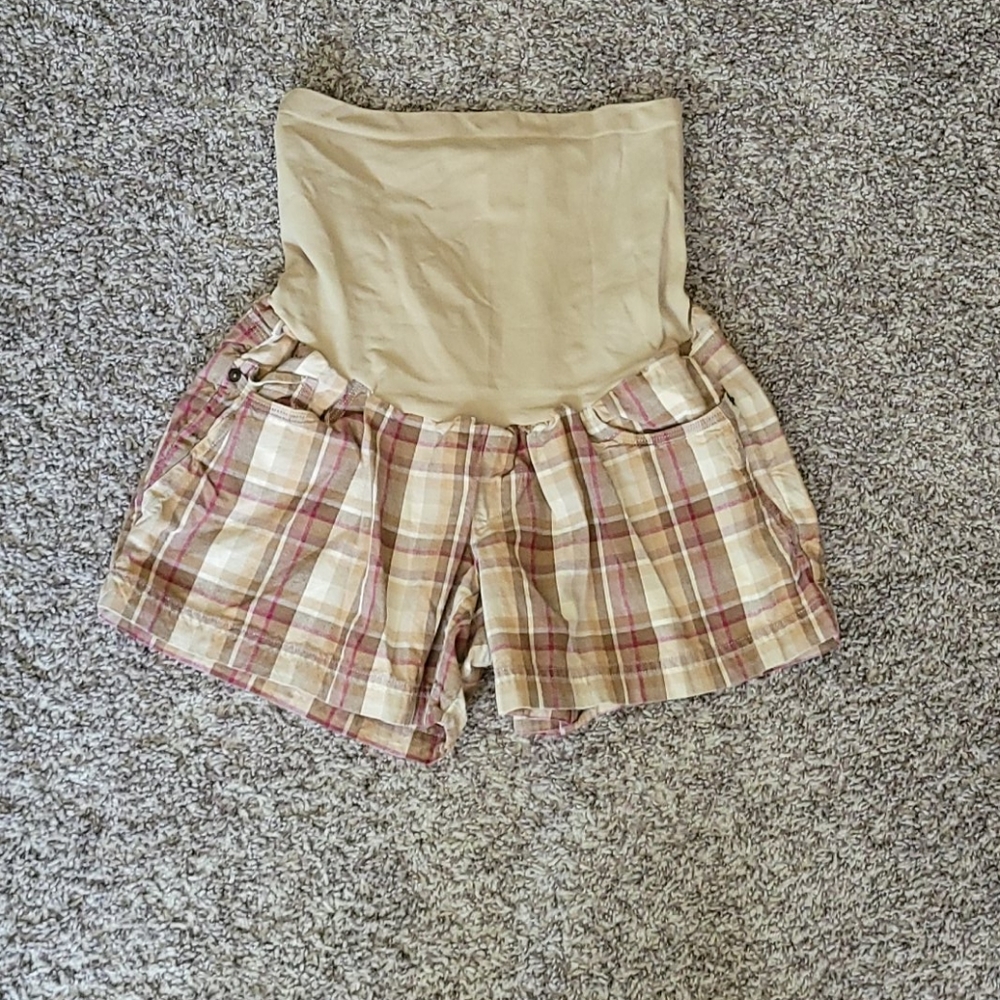 Maternity plaid shorts